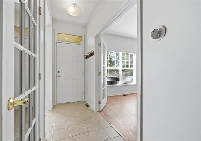 Photo 4 of Sale Pending at 127 Willow Dr, Easton, PA 18045 | MLS# 776362 | Listing updated on 2026-09-10