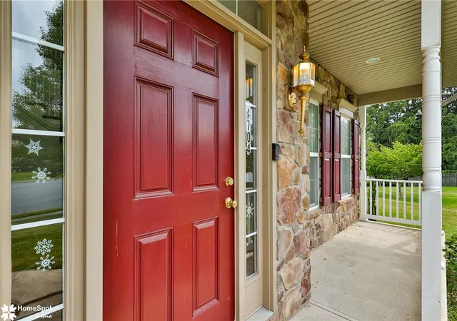 Photo 3 of Sale Pending at 4704 Reston Dr, Easton, PA 18040 | MLS# 779934 | Listing updated on 2026-09-01