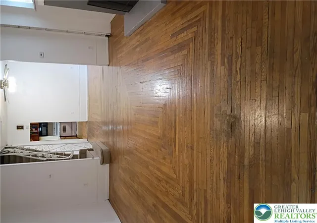 Photo 5 of Multi family home for sale at 430 N 22nd Street, Allentown, PA 18104 | MLS# 780128 | Listing updated on 2026-08-31