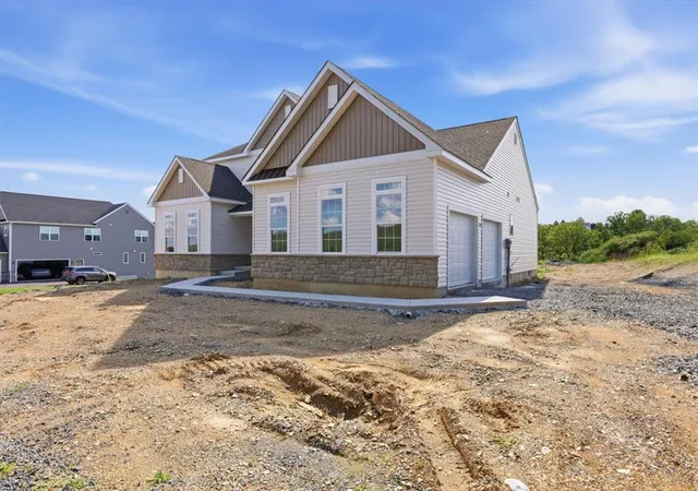 Photo 3 of Single family home for sale at 4390 Maple St #8a, Schnecksville, PA 18078 | MLS# 780297 | Listing updated on 2026-09-29