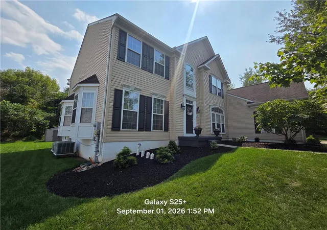 Photo 3 of Sale Pending at 138 Clover Holw Rd, Easton, PA 18045 | MLS# 780398 | Listing updated on 2026-09-18