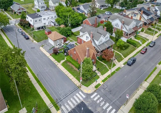 Photo 3 of Sale Pending at 802 N Plymouth St, Allentown, PA 18109 | MLS# 780579 | Listing updated on 2026-08-31