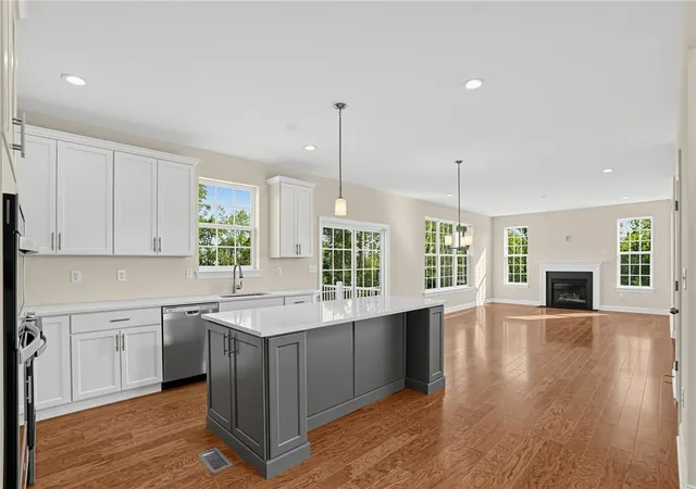 Photo 3 of Single family home for sale at 5199 Surrey Ct, Allentown, PA 18104 | MLS# 780745 | Listing updated on 2026-10-04