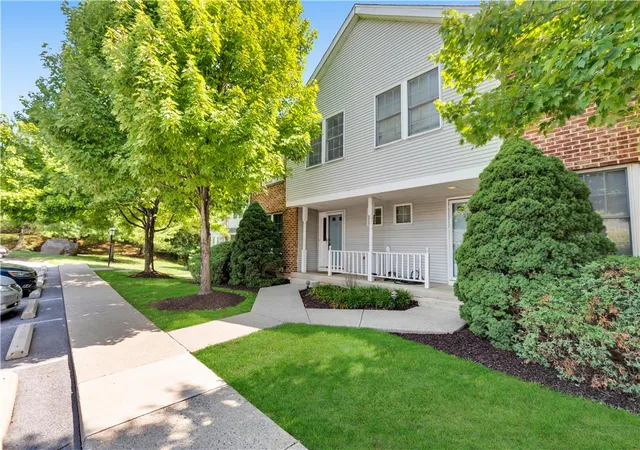 Photo 3 of Sale Pending at 3467 Park Pl, Bethlehem, PA 18017 | MLS# 780843 | Listing updated on 2026-09-10