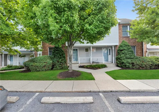Photo 3 of Sale Pending at 3467 Park Pl, Bethlehem, PA 18017 | MLS# 780843 | Listing updated on 2026-09-10