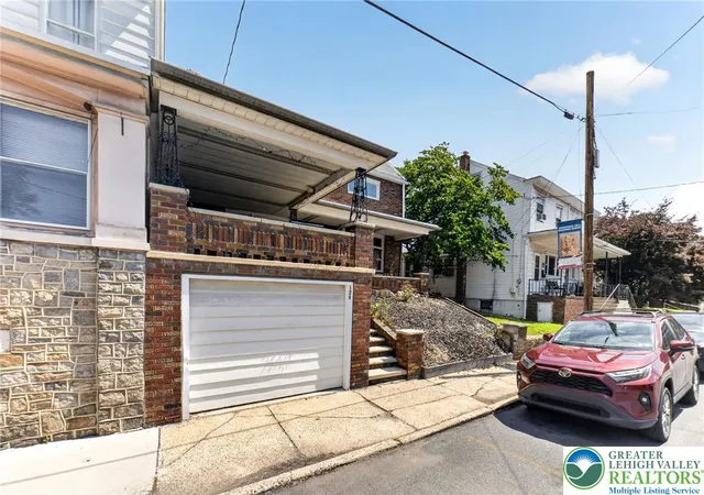 Photo 3 of Sale Pending at 128 North St, Minersville, PA 17954 | MLS# 780086 | Listing updated on 2026-09-30