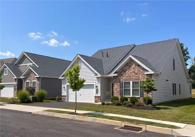 Photo 2 of Single family home for sale at 3760 Founders Xing, Easton, PA 18045 | MLS# 780978 | Listing updated on 2026-08-30