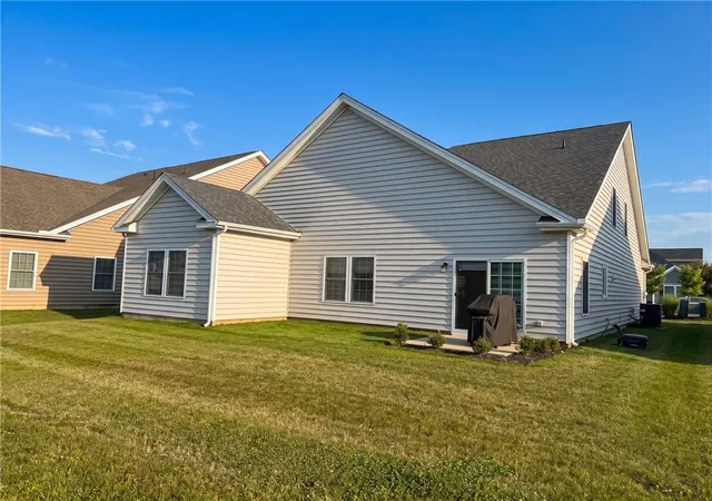 Photo 4 of Single family home for sale at 3760 Founders Xing, Easton, PA 18045 | MLS# 780978 | Listing updated on 2026-08-30