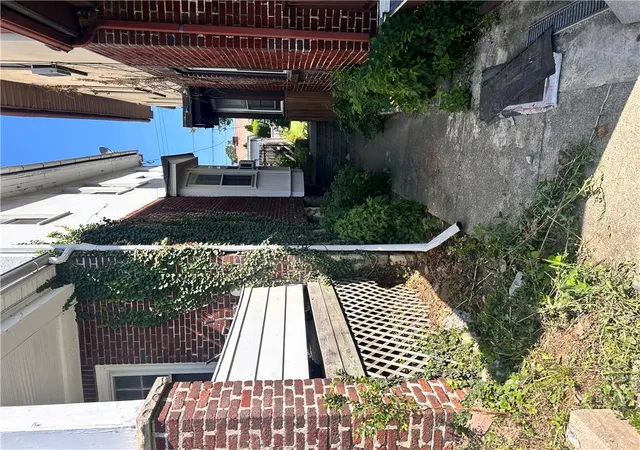 Photo 2 of Single family home for sale at 518 W Union Blvd, Bethlehem, PA 18018 | MLS# 781062 | Listing updated on 2026-09-23