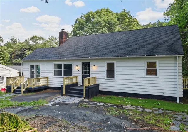 Photo 1 of Single family home for sale at 355 Brown St, East Stroudsburg, PA 18301 | MLS# 780899 | Listing updated on 2026-08-31