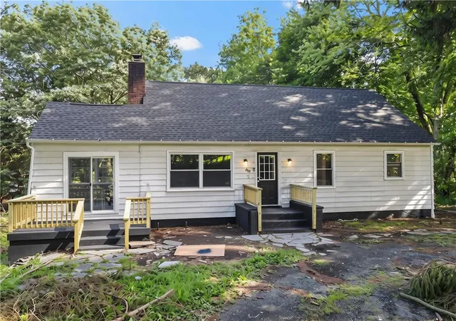 Photo 2 of Single family home for sale at 355 Brown St, East Stroudsburg, PA 18301 | MLS# 780899 | Listing updated on 2026-09-09