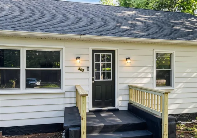 Photo 5 of Single family home for sale at 355 Brown St, East Stroudsburg, PA 18301 | MLS# 780899 | Listing updated on 2026-08-31