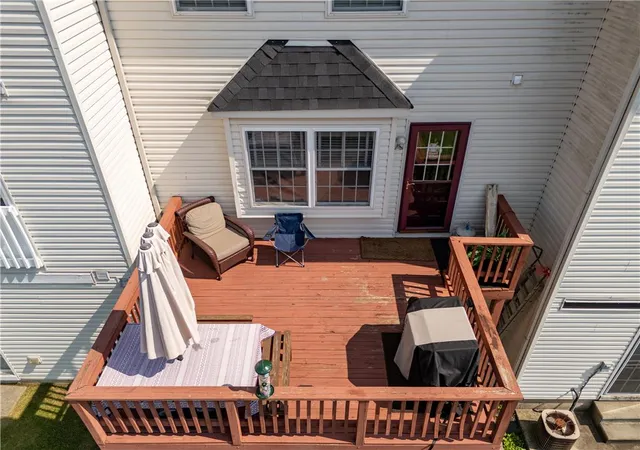 Photo 3 of Sale Pending at 328 S Oak St, Freemansburg, PA 18017 | MLS# 781305 | Listing updated on 2026-08-31