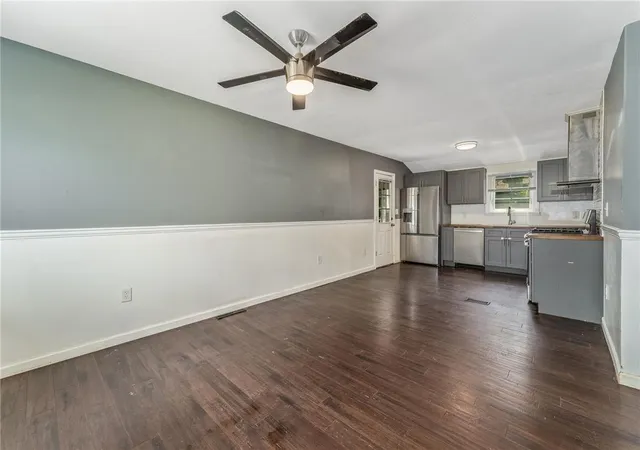 Photo 3 of Sale Pending at 1331 Ridge Trl, Easton, PA 18040 | MLS# 781334 | Listing updated on 2026-09-13