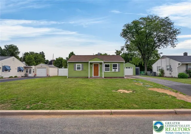 Photo 1 of Single family home for sale at 309 Stelko Ave, Phillipsburg, NJ 08865 | MLS# 781456 | Listing updated on 2026-09-23