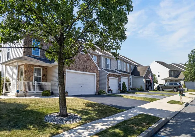 Photo 4 of Sale Pending at 4144 Coleman St, Bethlehem, PA 18020 | MLS# 781452 | Listing updated on 2026-09-28