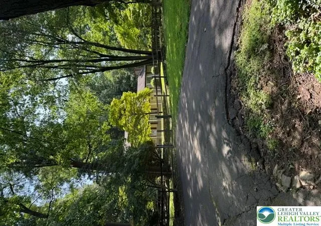 Photo 4 of Single family home for sale at 2045 Church Rd, Bethlehem, PA 18015 | MLS# 781494 | Listing updated on 2026-10-06