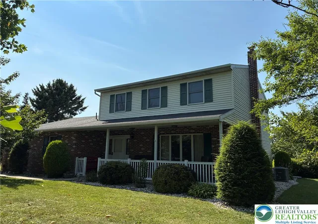 Photo 2 of Single family home for sale at 3843 Eagle Rd, Slatington, PA 18080 | MLS# 781346 | Listing updated on 2026-10-05