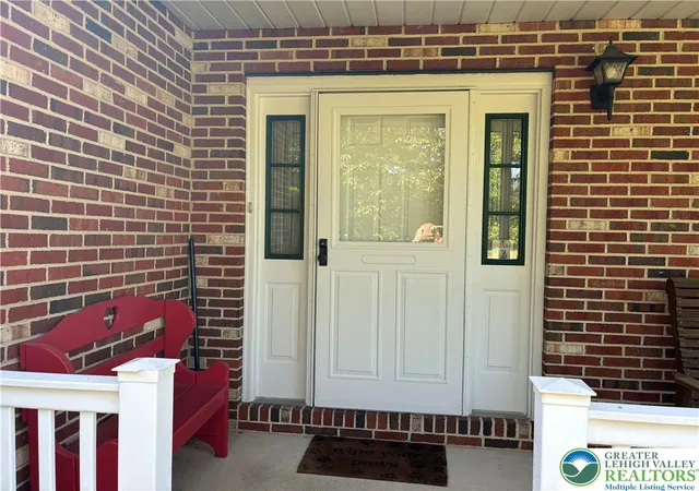 Photo 4 of Single family home for sale at 3843 Eagle Rd, Slatington, PA 18080 | MLS# 781346 | Listing updated on 2026-10-05