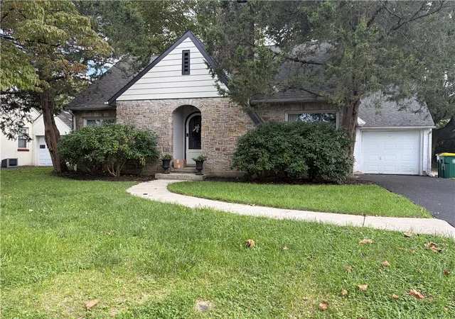 Photo 1 of Sale Pending at 2714 Broad St, Easton, PA 18045 | MLS# 781573 | Listing updated on 2026-09-26