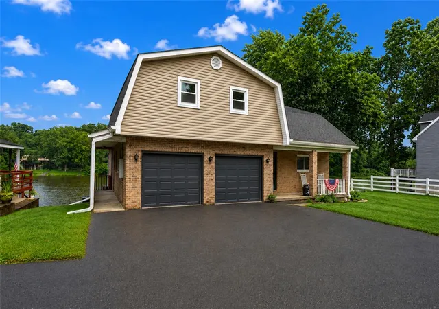 Photo 2 of Sale Pending at 5973 Del Hvn Rd, Bangor, PA 18013 | MLS# 781697 | Listing updated on 2026-08-30