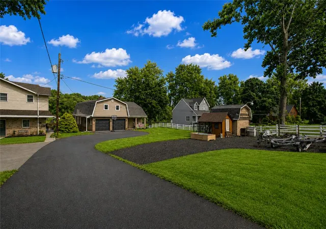 Photo 3 of Sale Pending at 5973 Del Hvn Rd, Bangor, PA 18013 | MLS# 781697 | Listing updated on 2026-08-30