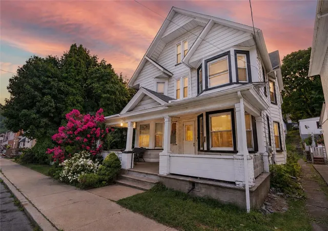 Photo 1 of Single family home for sale at 352 S 1st Street, Bangor, PA 18013 | MLS# 781404 | Listing updated on 2026-09-08