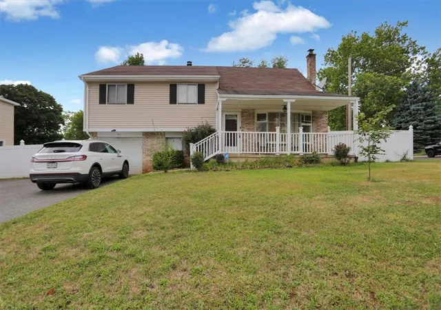 Photo 1 of Sale Pending at 511 E Harrison St, Emmaus, PA 18049 | MLS# 781748 | Listing updated on 2026-09-04