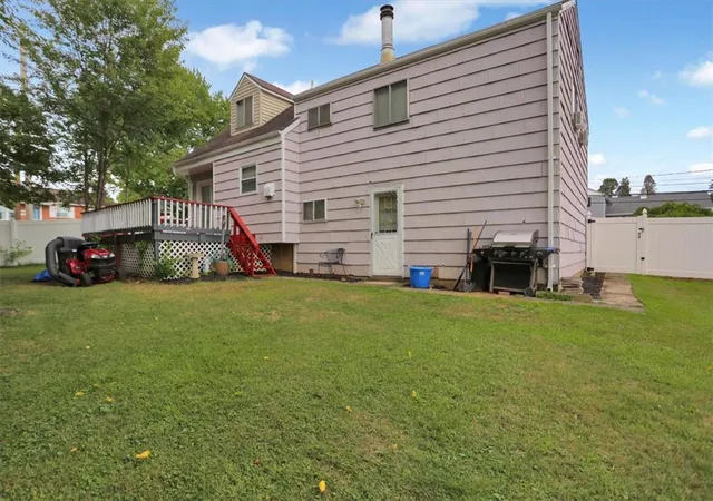 Photo 4 of Sale Pending at 511 E Harrison St, Emmaus, PA 18049 | MLS# 781748 | Listing updated on 2026-09-04