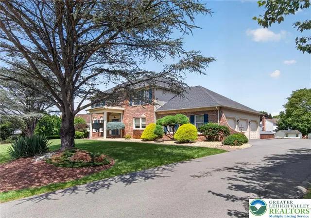 Photo 3 of Sale Pending at 3736 Melrose Ct, Bethlehem, PA 18020 | MLS# 781935 | Listing updated on 2026-09-29