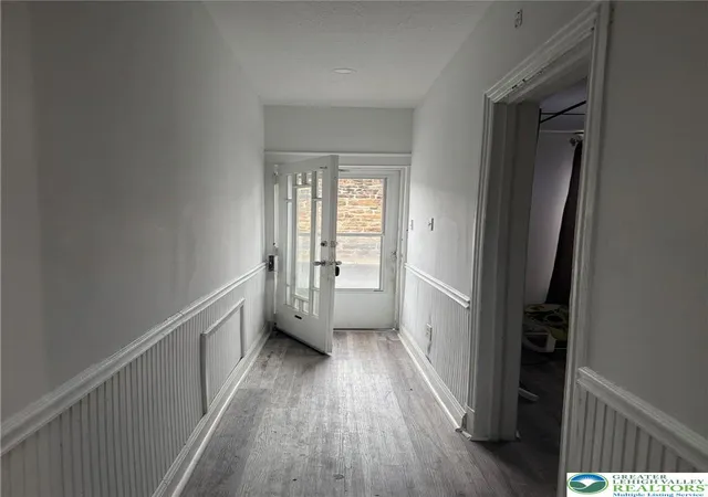 Photo 2 of Townhouse for sale at 515 N 3rd Street, Pottsville, PA 17901 | MLS# 779617 | Listing updated on 2026-09-12