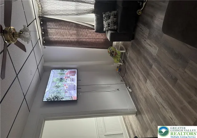 Photo 3 of Townhouse for sale at 515 N 3rd Street, Pottsville, PA 17901 | MLS# 779617 | Listing updated on 2026-09-12