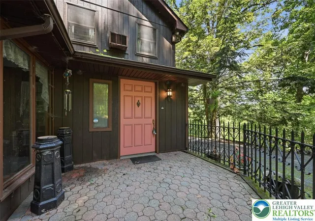 Photo 3 of Single family home for sale at 3612 River Rd, Mount Bethel, PA 18343 | MLS# 781894 | Listing updated on 2026-09-14