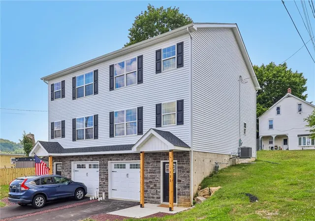 Photo 1 of Single family home for sale at 122 N 2nd Street, Emmaus, PA 18049 | MLS# 782045 | Listing updated on 2026-10-05