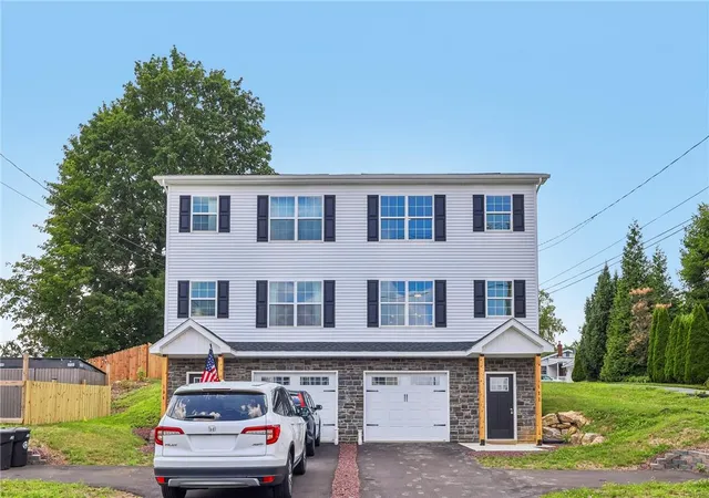 Photo 2 of Single family home for sale at 122 N 2nd Street, Emmaus, PA 18049 | MLS# 782045 | Listing updated on 2026-10-05