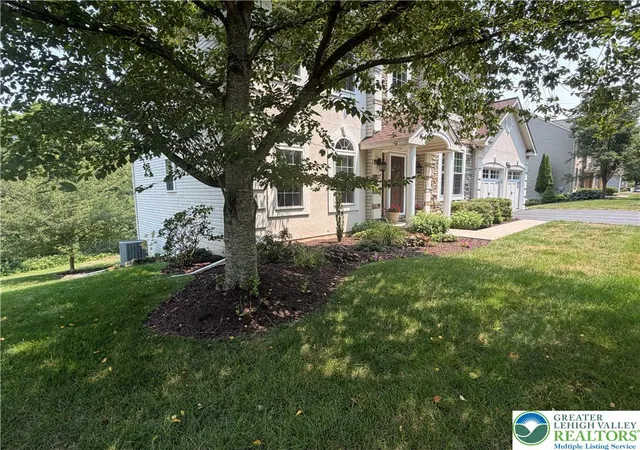 Photo 4 of Single family home for sale at 3209 Olympic Dr, Emmaus, PA 18049 | MLS# 781256 | Listing updated on 2026-08-31