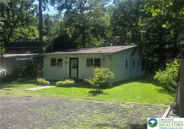Photo 1 of Single family home for sale at 100 Creek Dr, Kunkletown, PA 18058 | MLS# 782156 | Listing updated on 2026-10-07