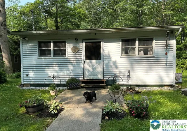 Photo 2 of Single family home for sale at 100 Creek Dr, Kunkletown, PA 18058 | MLS# 782156 | Listing updated on 2026-10-07