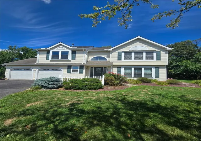 Photo 1 of Sale Pending at 5280 Vermont, Easton, PA 18045 | MLS# 782127 | Listing updated on 2026-09-29