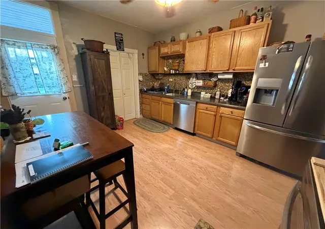 Photo 4 of Townhouse for sale at 27 Chestnut St, Boyertown, PA 19512 | MLS# 782185 | Listing updated on 2026-10-07
