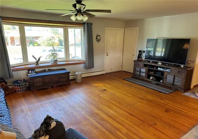Photo 3 of Sale Pending at 938 W Union St, Whitehall, PA 18052 | MLS# 782188 | Listing updated on 2026-09-20