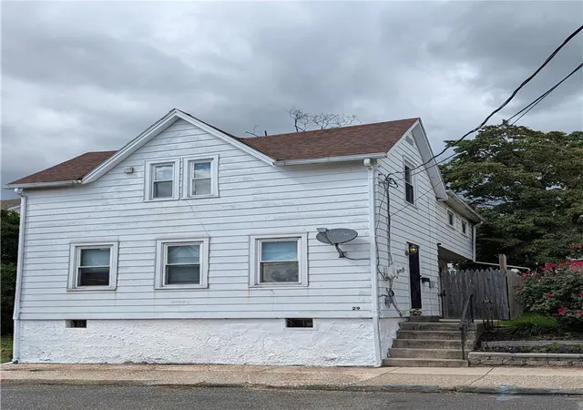 Photo 3 of Sale Pending at 29 E Depot St, Hellertown, PA 18055 | MLS# 782231 | Listing updated on 2026-09-13