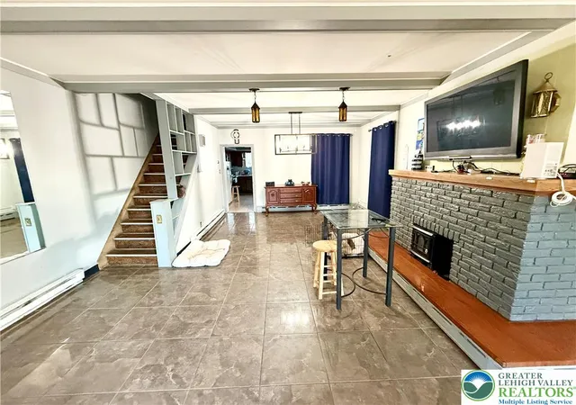 Photo 3 of Single family home for sale at 312 Susquehanna St, Allentown, PA 18103 | MLS# 782264 | Listing updated on 2026-09-14