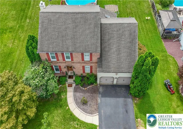 Photo 3 of Sale Pending at 4531 Lenox Dr, Bethlehem, PA 18017 | MLS# 782279 | Listing updated on 2026-10-02