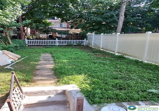 Photo 2 of Sale Pending at 1444 Lehigh St, Easton, PA 18042 | MLS# 782310 | Listing updated on 2026-09-18