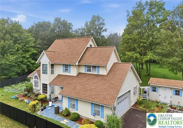 Photo 3 of Single family home for sale at 222 Martha Ln, Blakeslee, PA 18610 | MLS# 782453 | Listing updated on 2026-08-31