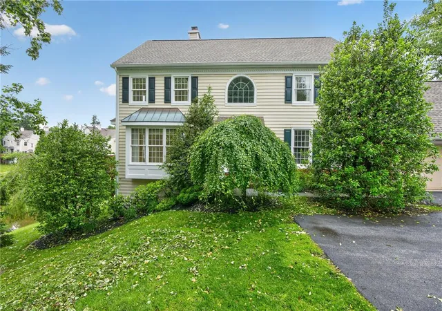 Photo 3 of Single family home for sale at 144 Carters Grv, Malvern, PA 19355 | MLS# 782489 | Listing updated on 2026-10-22