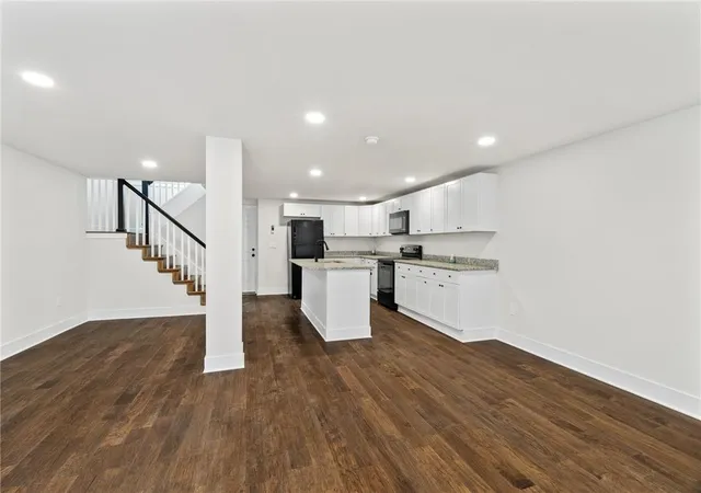 Listing Photo 3 - Condo for sale in building located at 349 Hanover Ave, Allentown, PA 18109