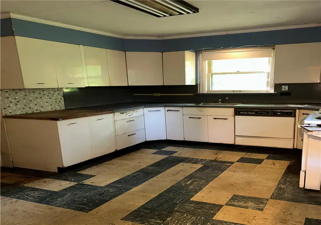 Photo 3 of Single family home for sale at 201 Ruth St, Mount Bethel, PA 18343 | MLS# 782618 | Listing updated on 2026-09-15
