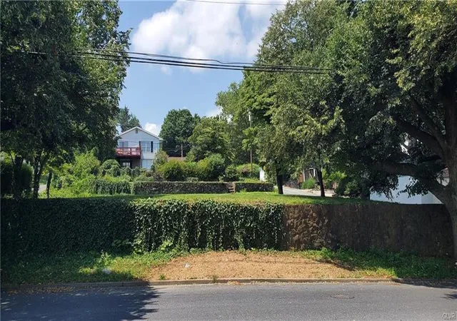 Photo 3 of Land for sale at 114 S Saint Elmo #Lot 2, Allentown, PA 18104 | MLS# 782920 | Listing updated on 2026-09-09